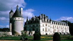 Современный замок